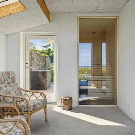 Awesome In With House Sea View * Tranekaer