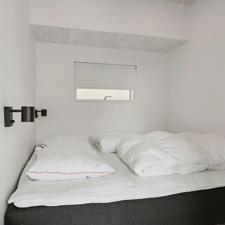 Front In With Sauna Дом отдыха Транекер